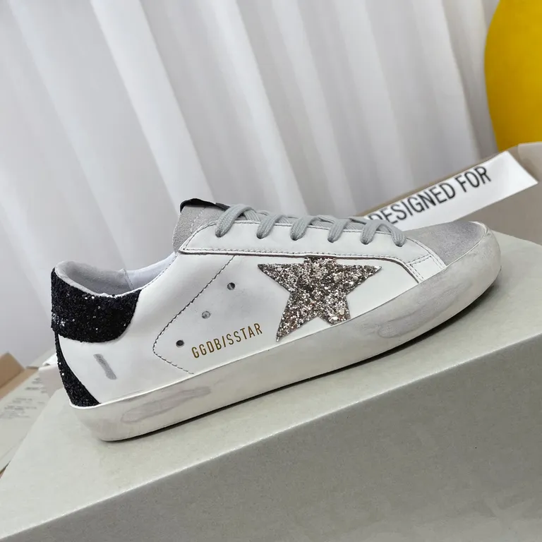 Golden Goose Shoe 